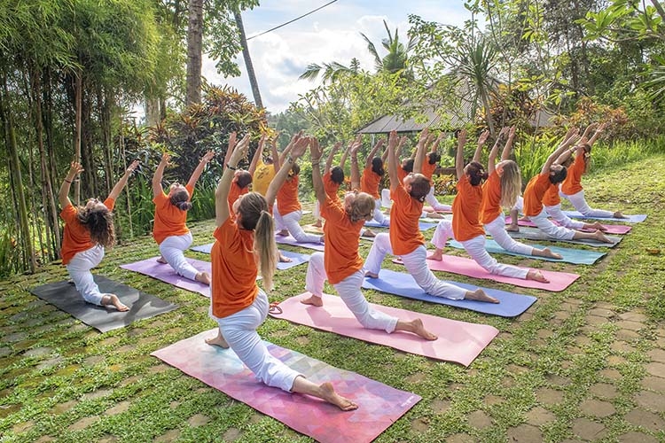 200 saat YOGA ALLIANCE onaylı<br/> Yoga Eğitmenliği Sertifika Programı (İNZİVALI)